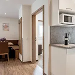 Aparthotel Barbara & 4*