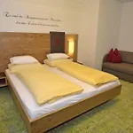 Barbara & Aparthotel 4*