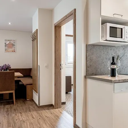 公寓式酒店 Barbara & 4*