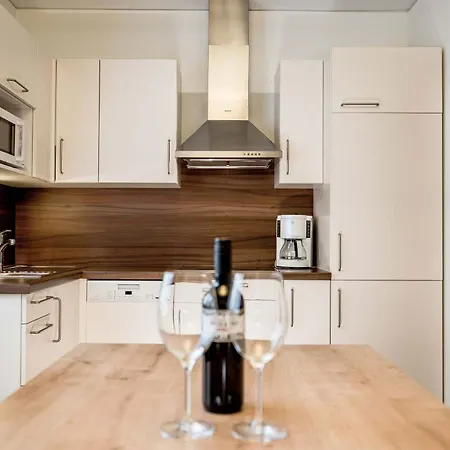 Barbara & 公寓式酒店 斯拉德明