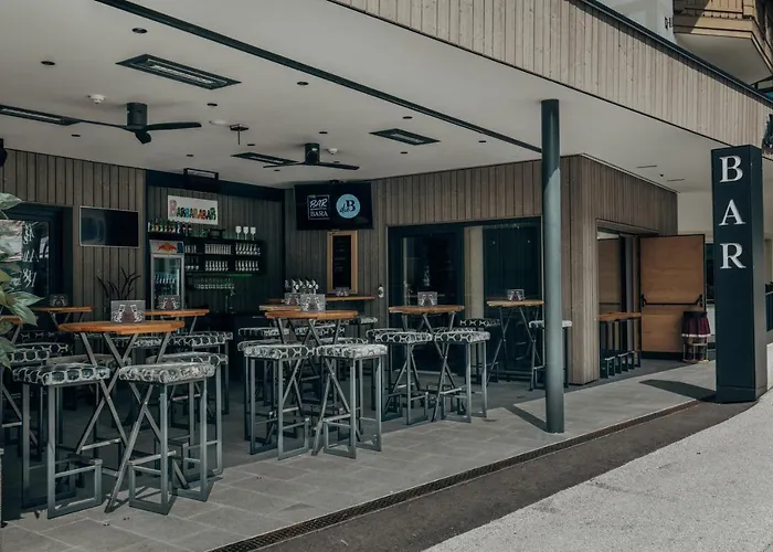 Apartahotel Barbara & 4*