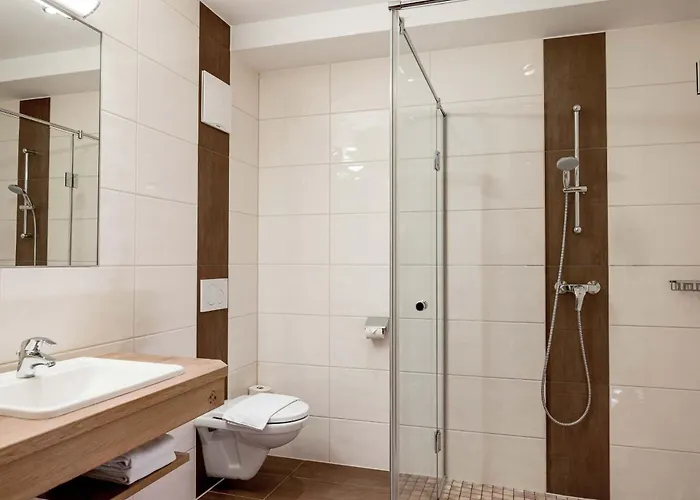 Aparthotel Barbara & 4*