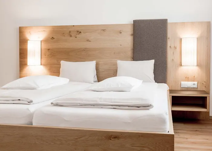 Aparthotel Barbara & 4*