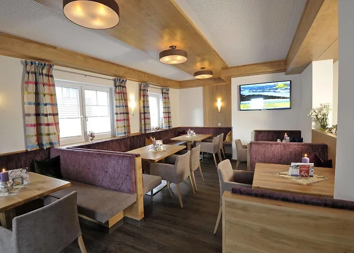 Aparthotel Barbara & 4*